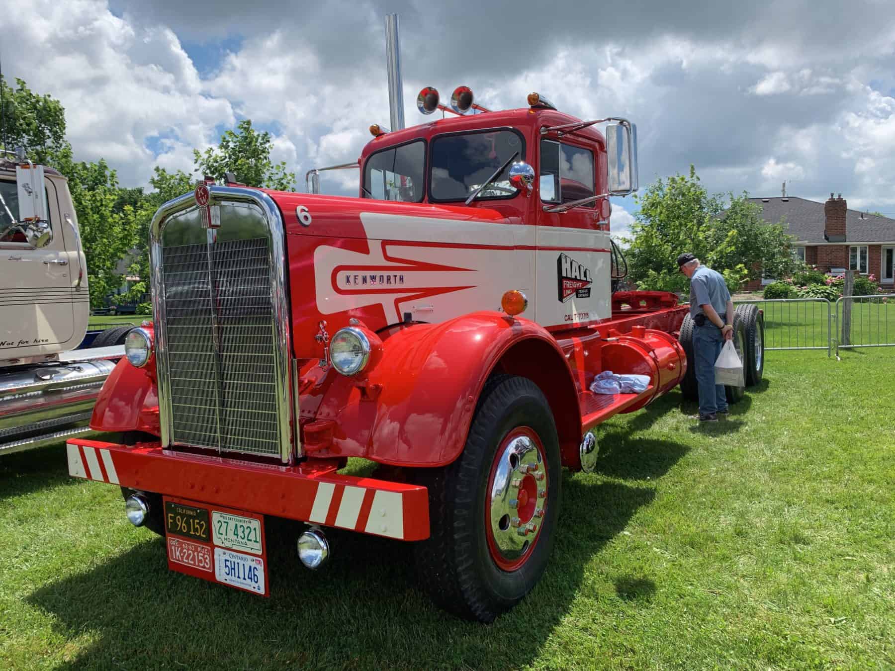 Female-Truck-Driver