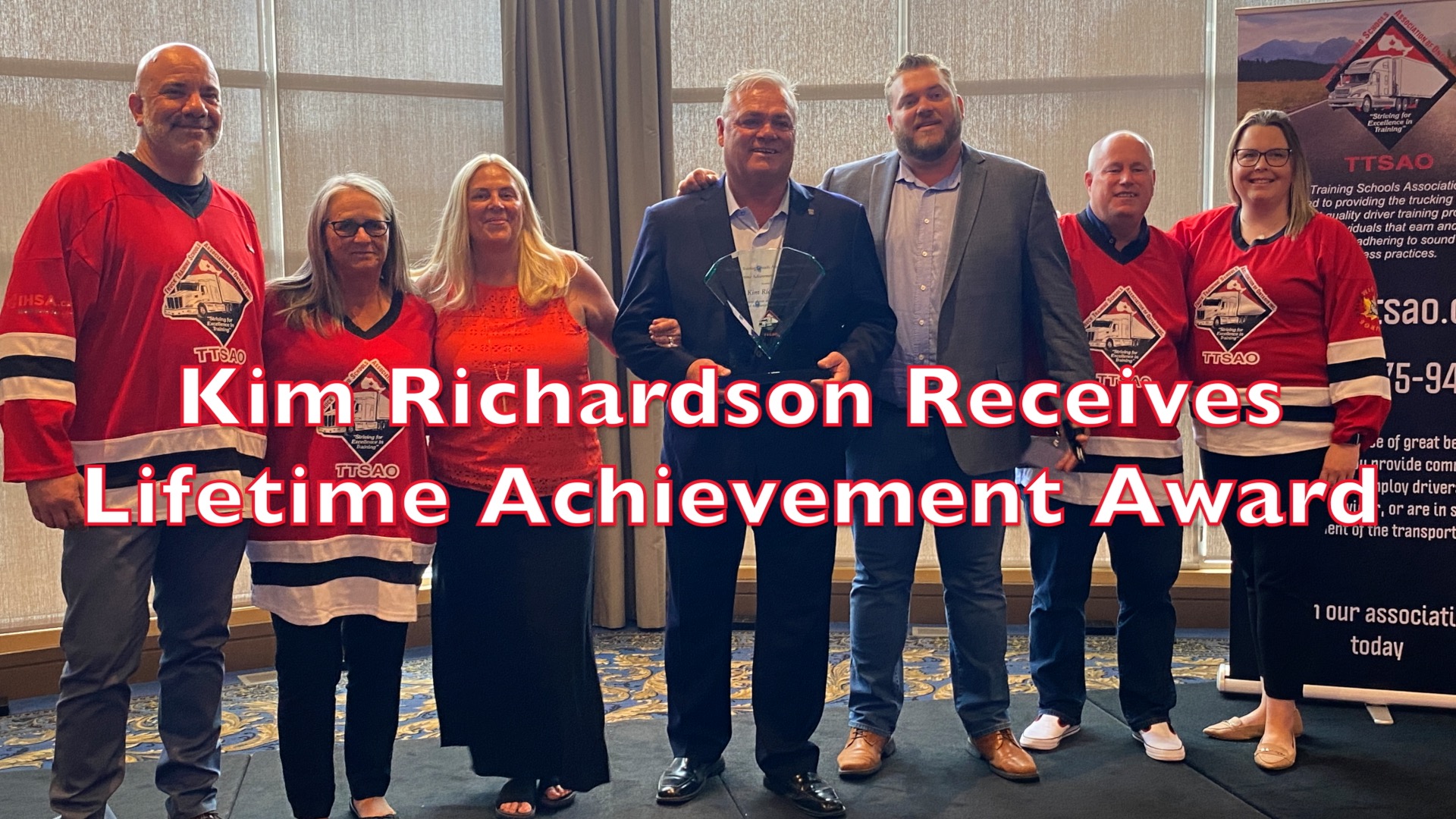Kim-Richardson-Receives-Lifetime-Award